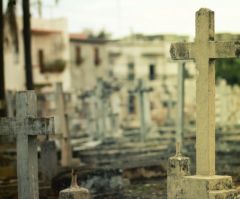 Atheists, Highly Religious Least Fearful of Death: Study