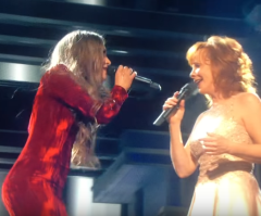 Reba McEntire, Lauren Daigle Receive Standing Ovation for 'Back to God' Performance at ACM Awards (Video)