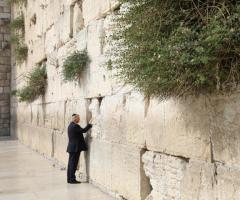 Trump Says He Prayed for Wisdom From God While Touching Western Wall