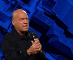 Pastor Greg Laurie: 'Only Way to Being a Christian Is to Be Born Again'