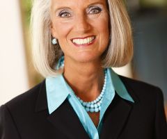 Atheist Group Complains About Anne Graham Lotz Prayer Event at Sheriff's Office