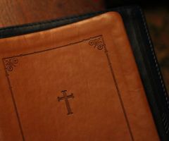 University Halts Plan to Remove Bibles, Cross From Chapel After Secularist Group's Complaint