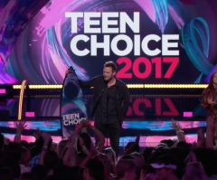 Chris Pratt Glorifies Jesus at Teen Choice Awards One Week After Announcing Marital Woes