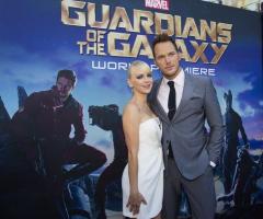 Anna Faris 'Mom' Co-Stars Still Love Chris Pratt Amid 'Sad' Split