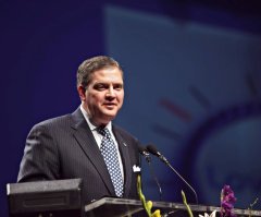 Southern Baptist Slams Jesuit Priest's Teaching on LGBT Christians; Priest Calls Criticism 'Absurd'