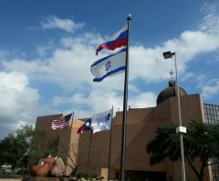 Houston Megachurch Explains Why a Russian Flag Is Flying Outside Its Building