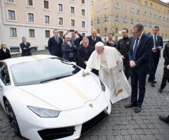 Lamborghini Donates $200K Custom Car to Pope