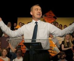 Tim Farron, UK Lib Dem Leader Who Resigned for Evangelical Faith, Now Says Gay Sex Is Sinful