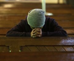 1 in 5 UK Nonbelievers Prays to God in Times of Crisis; Only 40 Percent Say God Answers Prayers