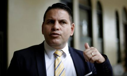 Evangelical Christian Opposed to Gay Marriage Now Front-Runner in Costa Rica Presidential Race