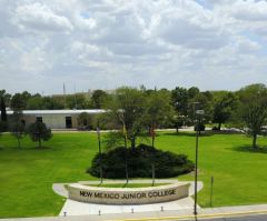 Atheist Group Forces New Mexico College to Remove Crosses Displayed on Campus