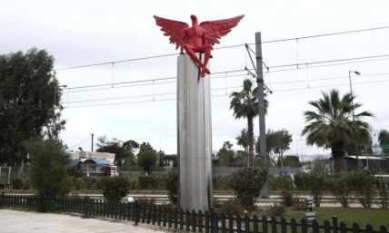 Protesters Destroy Red 'Lucifer' Statue in Greece