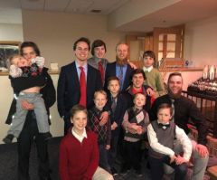 Devout Christian Family With 13 Sons Hopes 14th Child Due in April Will Be a Girl