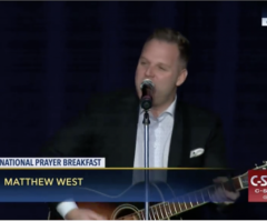 Matthew West Speaks of God's Grace at National Prayer Breakfast, 'Importance of Praying for Leaders'