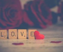 Valentine's Day 2018: 10 Bible Verses for Cards, Gifts and Love Letters