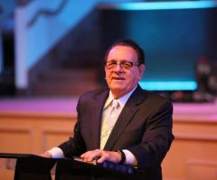 Pastor David T. Demola, Founder of 10,000-Member Faith Fellowship Ministries, Dies