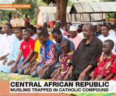 Over 1,000 Muslims Take Refuge in CAR Church, Hiding From Anti-Balaka Militia Waiting to Kill Them