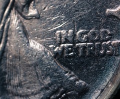 Bill Requiring 'In God We Trust' Display in Public Schools Passed by Tennessee Lawmakers