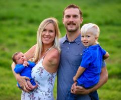 Bethany Hamilton Praises God for Birth of Second Child; 'Soul Surfer' Director Praises 'Awesome Mom'