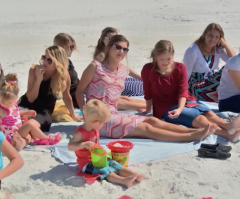 'Bringing Up Bates' Ladies Have Girl Talk at Beach Bachelorette Party for 100th Episode