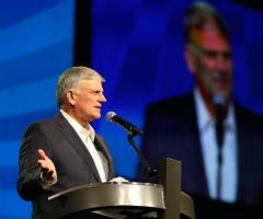 Franklin Graham Responds to Wheaton Meeting on Evangelicalism: 'We Shouldn't Get Sidetracked'