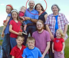 Christian Parents Die in Crash, Oldest Child Becomes Guardian of 6 Siblings Who Survived