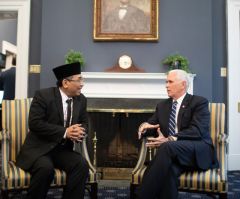 Pence Meets Leader of Indonesia's Largest Muslim Group Days After ISIS Church Bombings