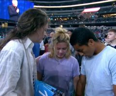 Thousands Respond to the Gospel at Harvest America 2018 in Texas