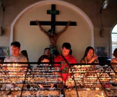 Christians Condemn 'Outrageously Evil' Killing of Priest at Altar of Philippines Church