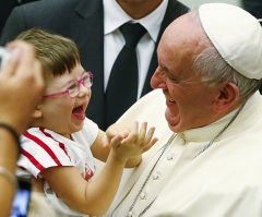 Pope Francis Condemns Parents Who Choose Abortion as Committing 'White Glove' Eugenics