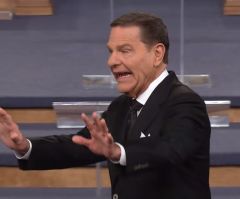 Kenneth Copeland Says God Told Him to 'Lay Hands' on Private Plane: 'I'll Heal It'