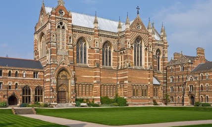 Oxford Students Vote to Ban Christian Group Over LGBT Claims of 'Threat to Physical, Mental Safety'