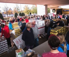 Former SBC president Ronnie Floyd’s Cross Church gives away 2,250 Thanksgiving meals to families in need