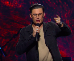 Chad Veach urges students to anchor hope in Christ; avoid 'temporary fix' in social media, substance abuse