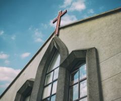 Majority of churches in decline or flatlining; nearly half see dip in giving, study says