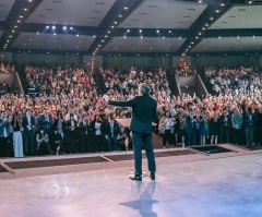 Jentezen Franklin, Abby Johnson urge thousands at Free Chapel Church to not stay silent on abortion