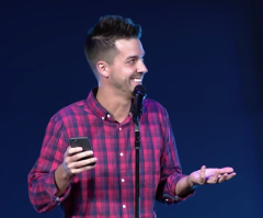 Comedian John Crist: Pastors not responsible for consumerism in churches, members are