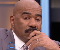 Steve Harvey breaks down as woman prophetically sings over him on live TV show 