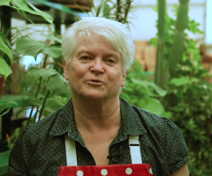 Christian florist who refused to work gay wedding loses again in Washington court