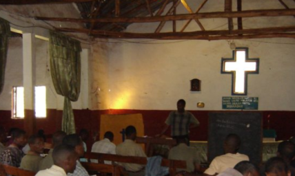 Ethiopian authorities order evangelical church to shut down, Christians forced to leave 