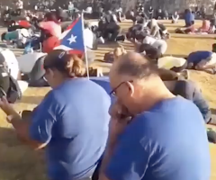 Puerto Ricans gather in prayer as hundreds of thousands protest gov't corruption 