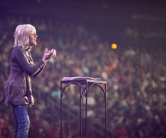 Women as Church leaders: Female complementarians on current debates, Beth Moore, misogyny