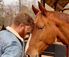 Former MLB all-star, wife launch horse ministry to help people overcome emotional struggles