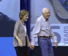 Jimmy Carter hurt in fall, fracturing pelvis; suffers third fall in recent months