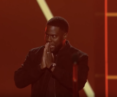 Kevin Hart honors God at Peoples Choice Awards, his first public appearance since near-fatal crash