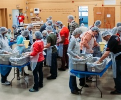 Liquid Church to pack 1 million meals for annual Christmas Outreach 