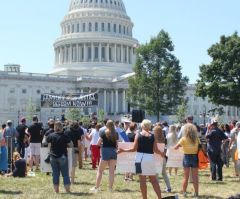 House passes bipartisan prison reform bill on early release for older offenders 