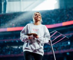 Sadie Robertson preaches at Passion 2020, says event helped bring her and husband together