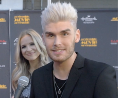  Colton Dixon warns of distractions preventing time with God, taking focus off everyday miracles 