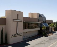 2 members of megachurch linked to dozens of coronavirus cases reportedly die in Calif.